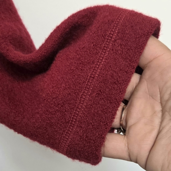 Vintage Conrad C 100% Wool Deep Red Full Zip Pocket Open Hand Beaded Cardigan - Picture 5 of 14